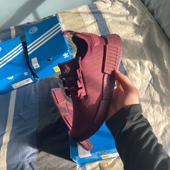 Adidas NMD_R1 Maroon - Picture 2 of 6
